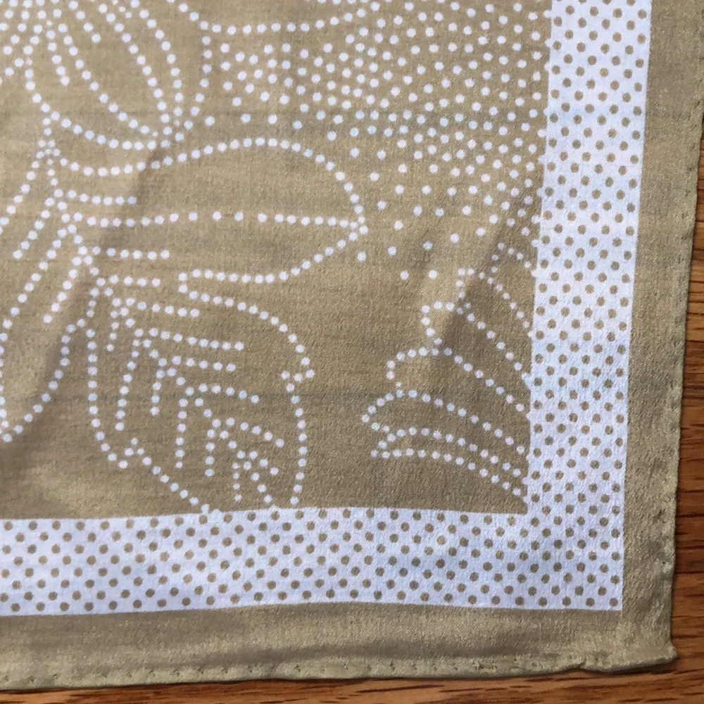 VTG Evan Picone Dotted Floral Pattern Golden Look Silk Square Scarf